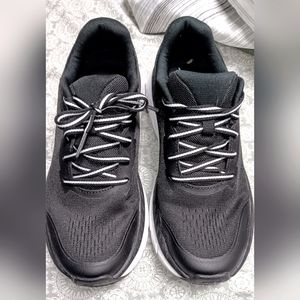 Women's black Avia brand new shoes